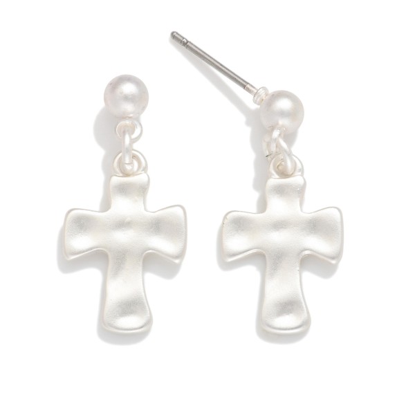 Hammered Metal Cross Post Drop Earrings 

- Stainless Steel 
- Tarnish Resistant 
- Approximately .5" D
