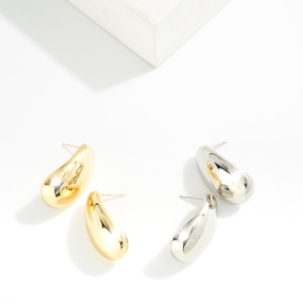 Chunky Metal Tone Teardrop Drop Earrings 

- Gold Dipped
- Approximately 1" L