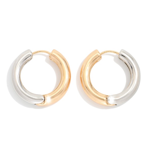 Two Tone Hinged Hoop Earrings 

- Gold Dipped 
- Approximately 1" D