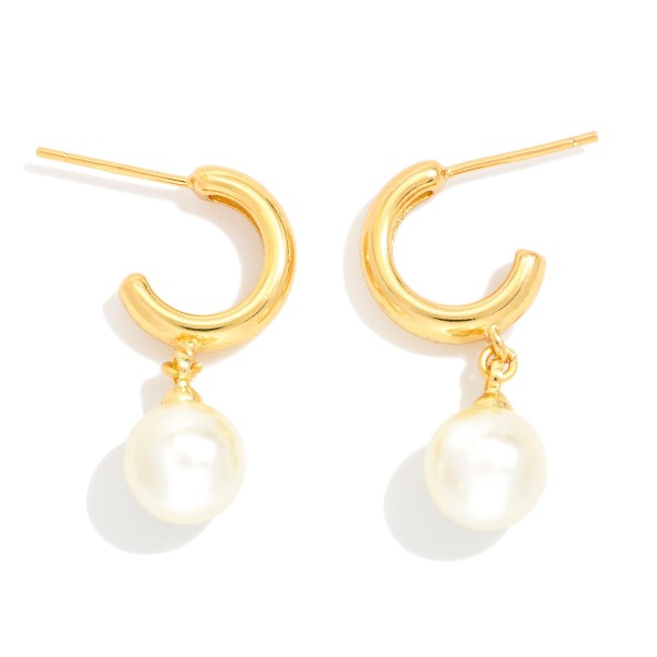 Metal Tone Hoop Earrings Featuring Pearl Dangle Detail 

- Gold Dipped 
- Approximately 1" L