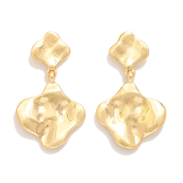 Linked Metal Tone Hammered Clover Post Drop Earring 

- Approximately 1.5" 