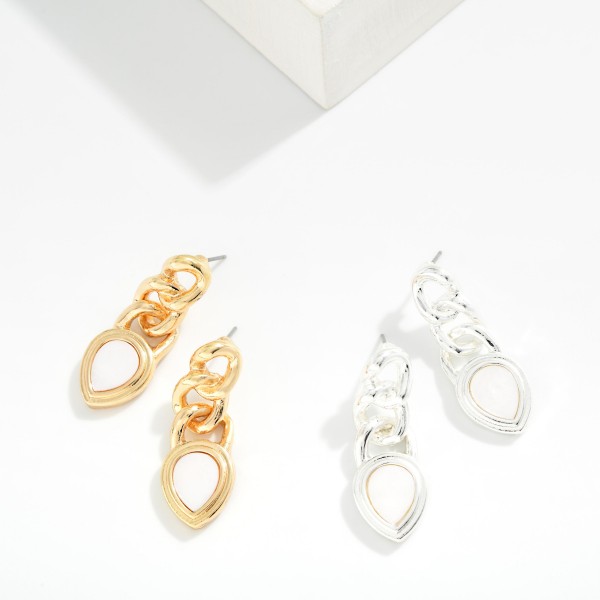 Chain Link Metal Tone Post Drop Earring Featuring Pearlescent Detail

- Approximately 1.5 