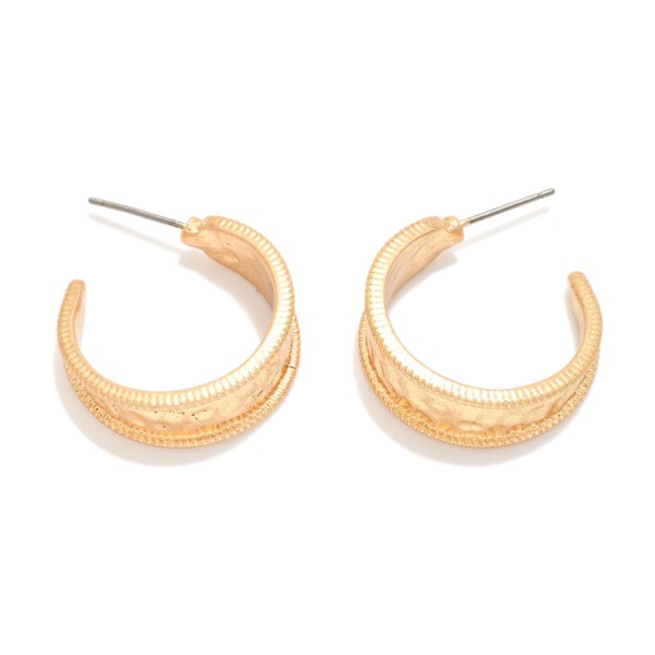 Textured Metal Tone Hoop Drop Earring Featuring Ribbed Border 

- Approximately .75" D