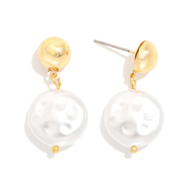 Linked Metal Tone Ball & Flat Pearl Post Drop Earrings 

- Approximately 1" L