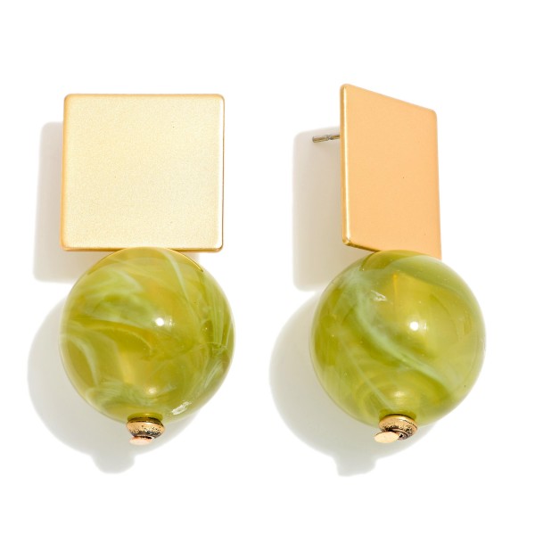 Metal Tone Marbled Acetate Bead & Squared Metal Tone Post Drop Earring  

- Approximately 1.5" L 
