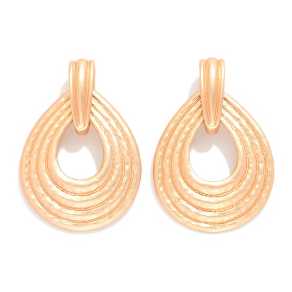 Ribbed Metal Tone Teardrop Drop Earrings 

- Approximately 1.5" L