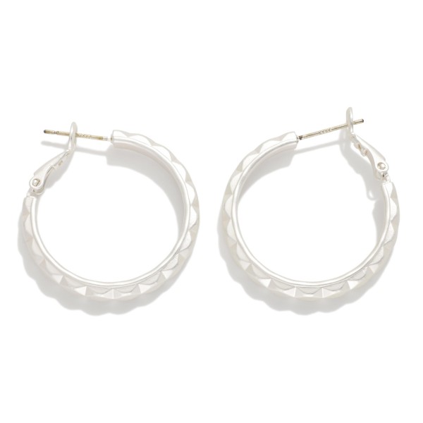 Metal Tone Geometric Shape Hoop Earrings 

- Approximately 1" D