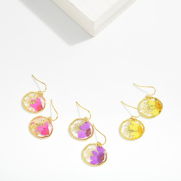 Circular Flower Resin Drop Earrings 

- Approximately 1" L