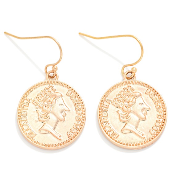 Metal Tone Coin Drop Earring

Approximately 1.05" L 
