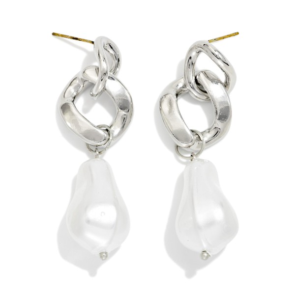 Metal Chain Link Post Drop Earring Featuring Pearl 

- Approximately 2" L