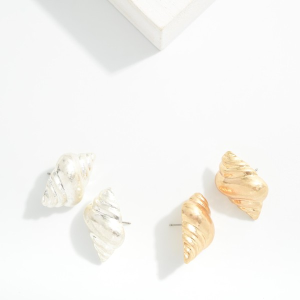 Metal Tone Shell Post Drop Earrings 

- Approximately 1.25" L