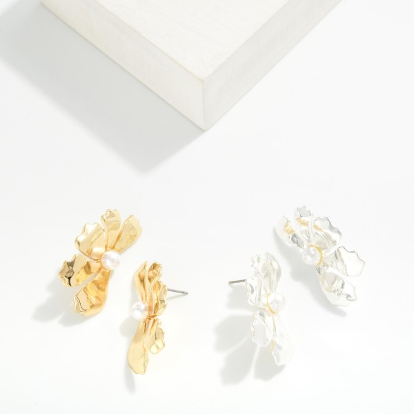 Metal Tone Half Flower Post Drop Earrings 

- Approximately 1.5" L