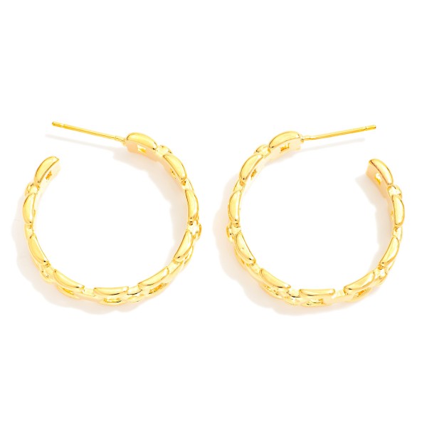Chain Link Hoop Earrings 

- Gold Dipped
- Approximately 1" D