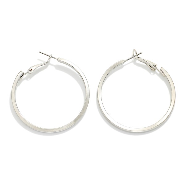 Metal Hoop Drop Earrings 

- Approximately 1.5" L 