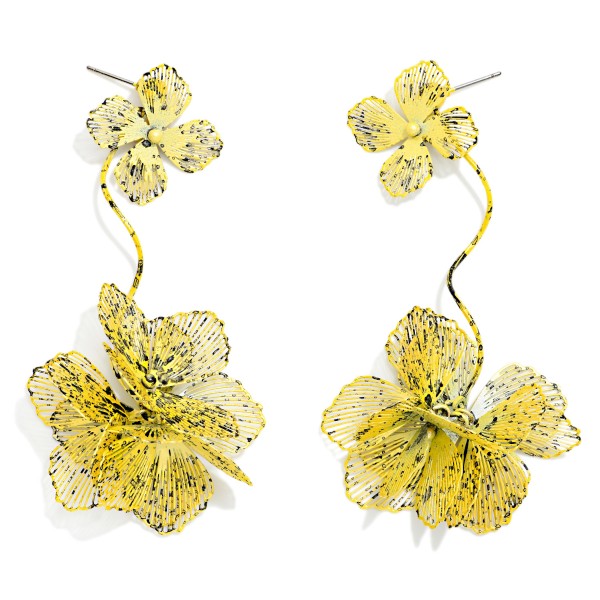 Linked Metal Flower & Flower Cluster Drop Earrings Featuring Cut out Details 

- Approximately 3.25" L