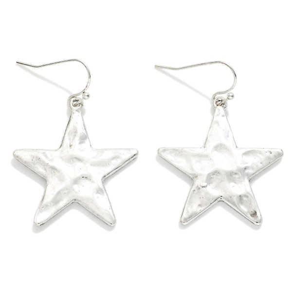 Metal Tone Hammered Star Drop Earring 

- Approximately 1.5" L 