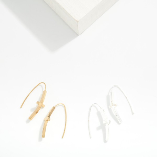 Metal Tone Cross Drop Earrings 

- Approximately 1.5" L 
- Brass Jewelry 