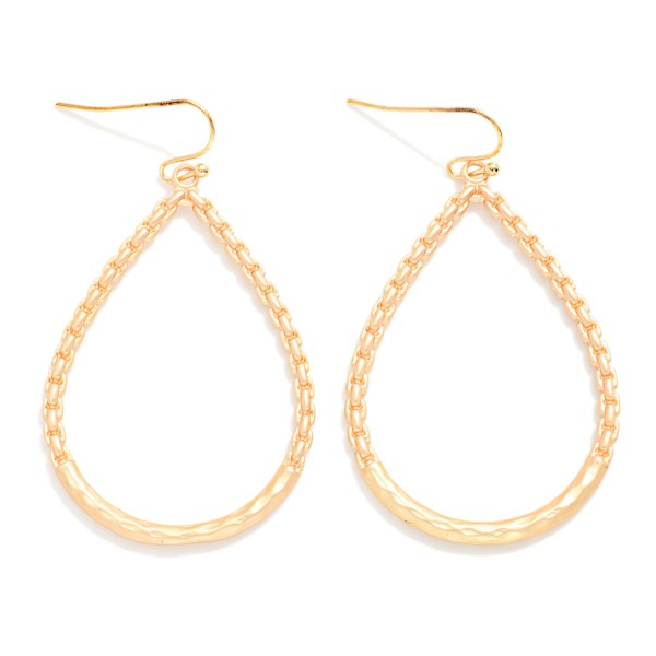 Chain Link Teardrop Drop Earring 

- Approximately 2" L 