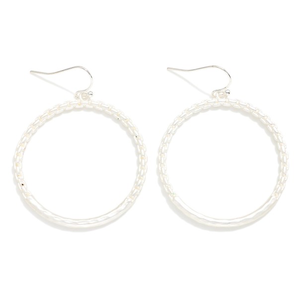Chain Link Circle Post Drop Earring 

- Approximately 2" L 