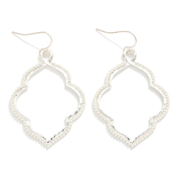 Metal Tone Hollow Quatrefoil Drop Earring 

- Approximately 2.5" L 