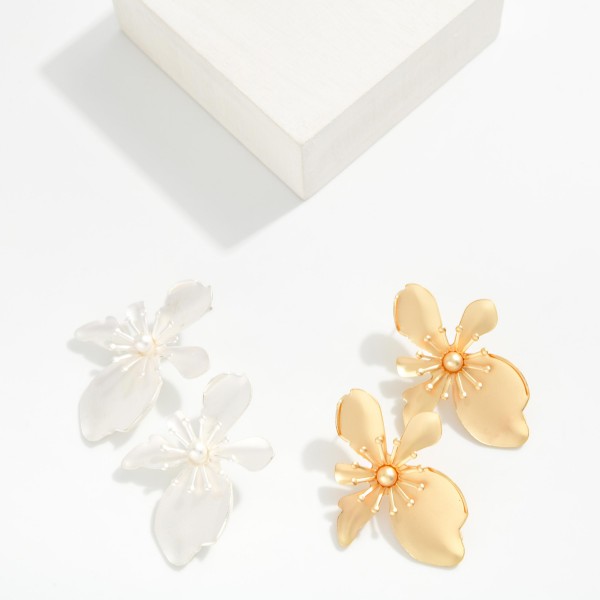 Matte Metal Abstract Flower Post Drop Earrings 

- Approximately 2" L
