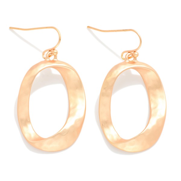 Hammered Metal Irregular Circle Drop Earrings 

- Approximately 1.5" L