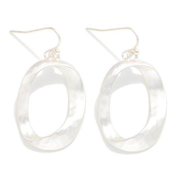 Hammered Metal Irregular Circle Drop Earrings 

- Approximately 1.5" L