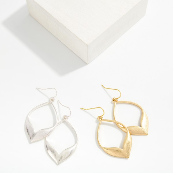 Tapered Metal Tone Leaf Shape Drop Earrings 

- Approximately 1.75" L