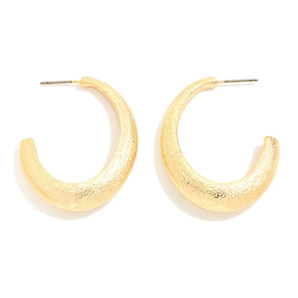 Textured Metal Tapered Oval Hoop Earrings 

- Approximately 1.5" L