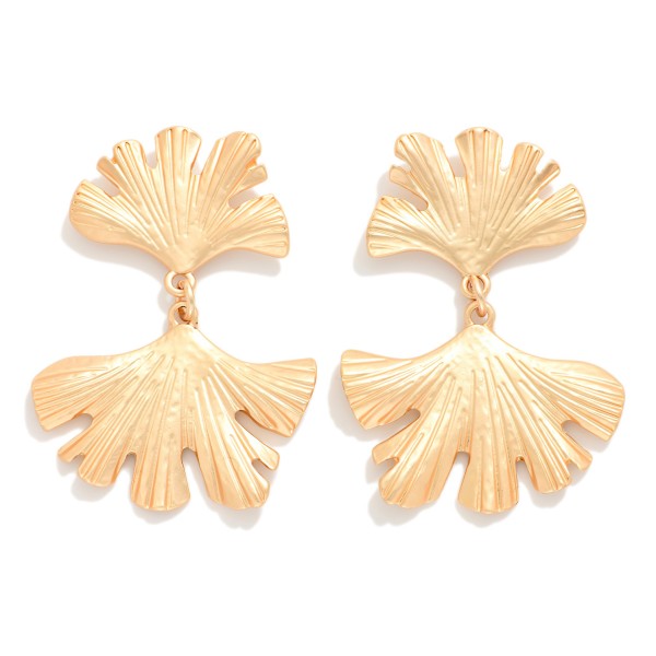 Linked Metal Tone Gingko Leaves Drop Earrings 

- Approximately 1.75" L 