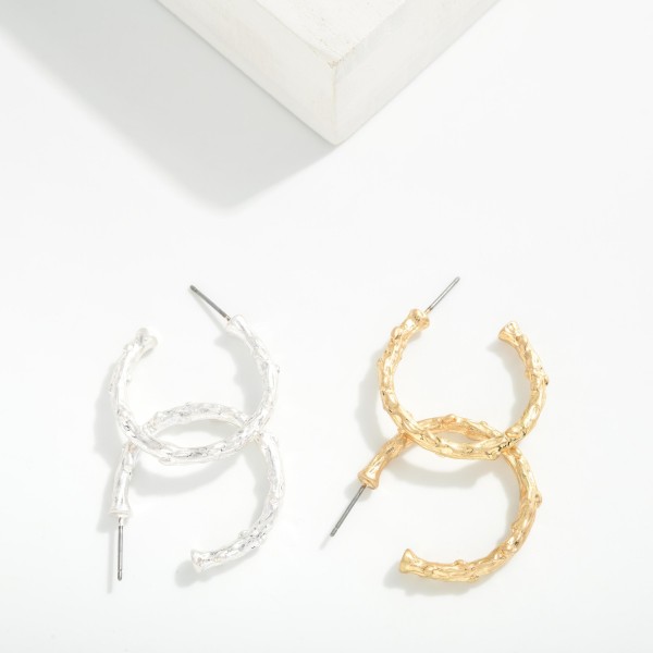 Metal Tone Branch Hoop Earrings 

- Approximately 1" D