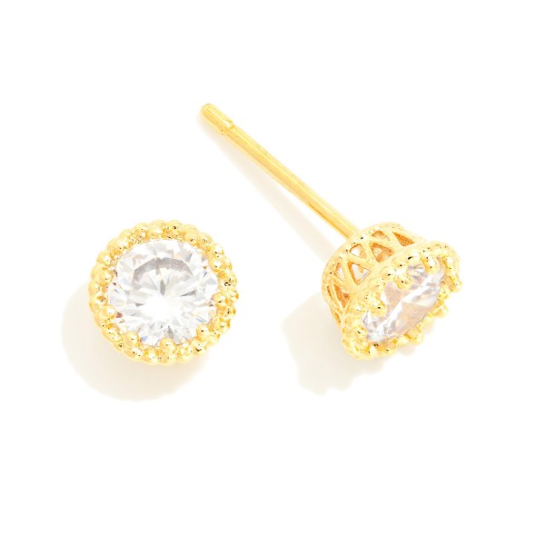 Cubic Zirconia Circle Stud Earrings 

- Gold Dipped
- Approximately .25" L
