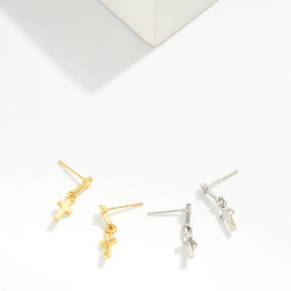 Linked Metal Tone Crosses Post Drop Earrings 

- Gold Dipped
- Approximately .75" L