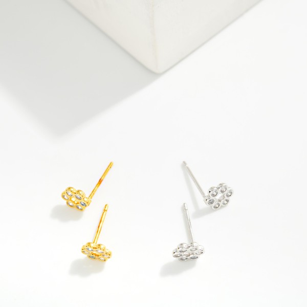 Cubic Zirconia Flower Stud Earrings 

- Gold Dipped
- Approximately .15" L