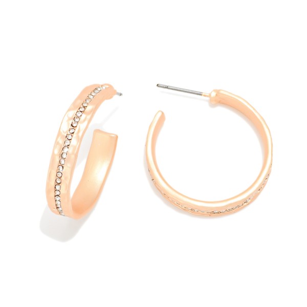 Hammered Metal Hoops With Rhinestone Line Accent 

- Approximately 1" D