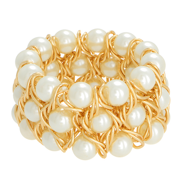 1 1/2" Wide; Ivory pearl beaded stretch bracelet featuring 3 rows with gold tone chain link intertwining decor.