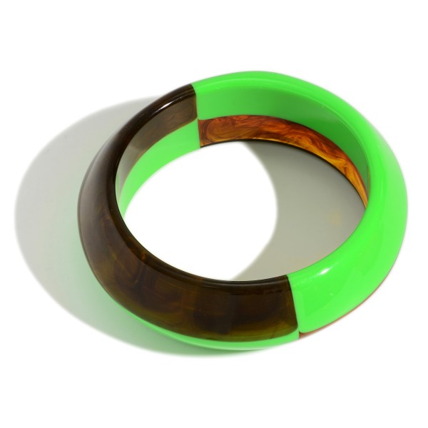 Chunky Color Block Lucite Bangle

- Approximately 2.5" Diameter / 1" Wide