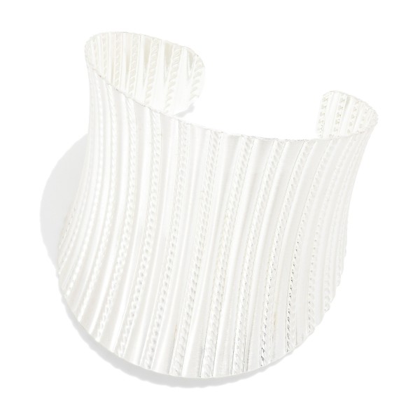 Wholesale ridged Metal Cuff Bracelet D