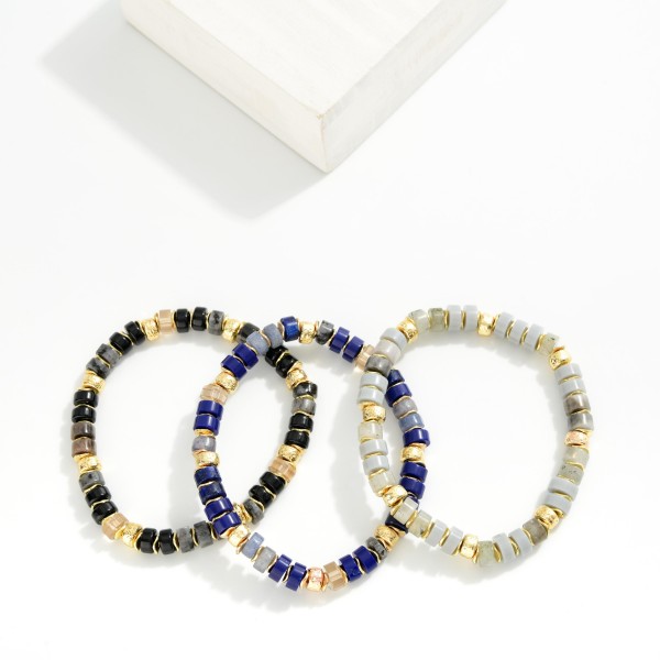 Semi Precious Stone Beaded Bracelet Featuring Metal Tone Accents 

- Approximately 3.5" D