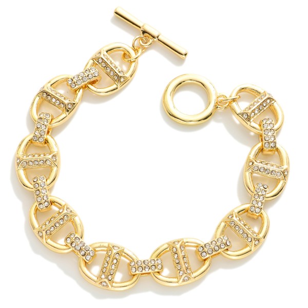 Gold Tone Pig Nose Chain Link Necklace Featuring Rhinestones

- Approximately 3.5" D 

