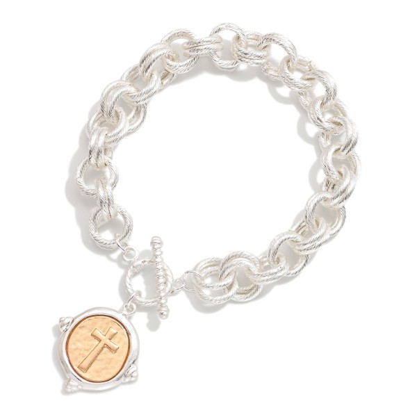 Textured Metal Double Link Chain Link Bracelet Featuring Hammered Metal Circle & Cross Charm 

- Approximately 3.5" D