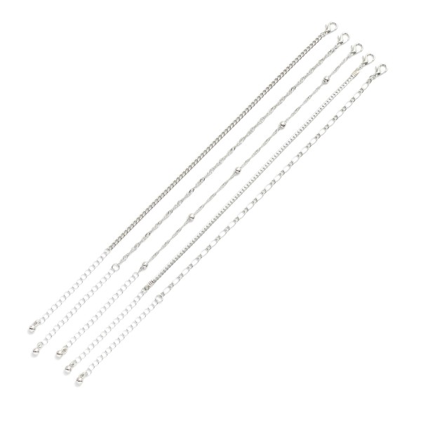 Set Of Five Chain Link Bracelets

- Approximately 3.25" D 
- Extender 2" L