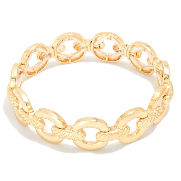 Stretch Chain Link Bracelet Featuring Ribbed Link 

- Approximately 3" D