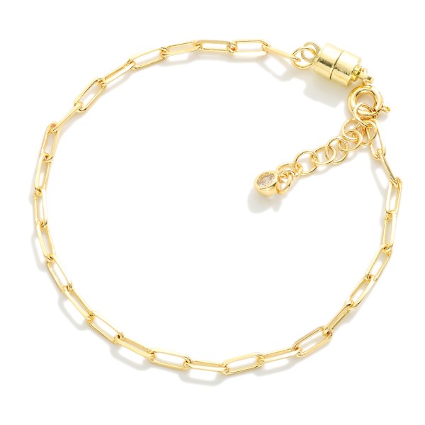 Magnetic Paperclip Chain Link Bracelet 

- Gold Dipped
- Approximately 3" D
- Extender 1" L