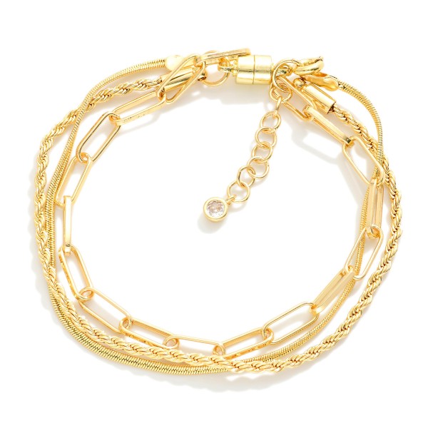 Magnetic Layered Chain Link Bracelet 

- Gold Dipped
- Approximately 3" D
- Extender 1" L 
