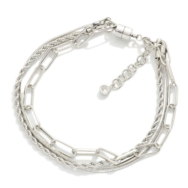 Magnetic Layered Chain Link Bracelet 

- Gold Dipped
- Approximately 3" D
- Extender 1" L 