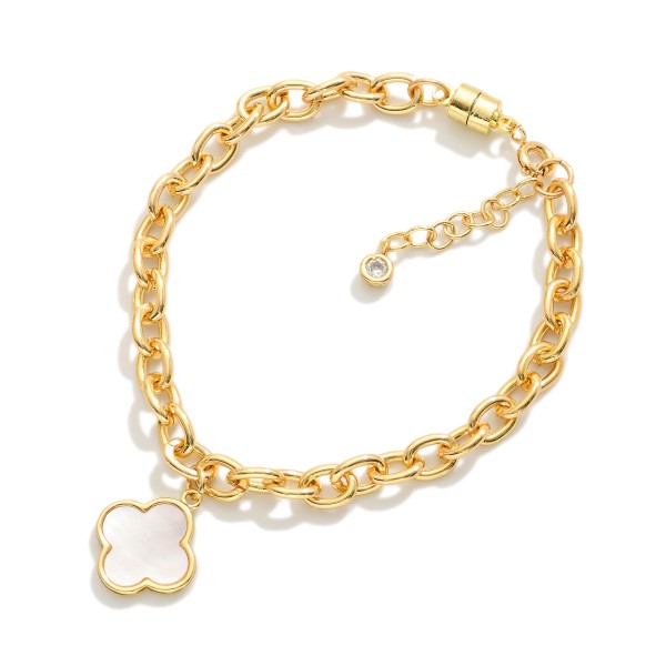 Magnetic Chain Link Bracelet Featuring Pearl Clover Charm 

- Gold Dipped
- Approximately 3" D
- Extender 1" L 