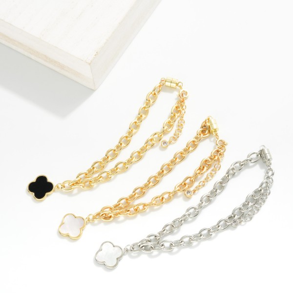 Magnetic Chain Link Bracelet Featuring Pearl Clover Charm 

- Gold Dipped
- Approximately 3" D
- Extender 1" L 
