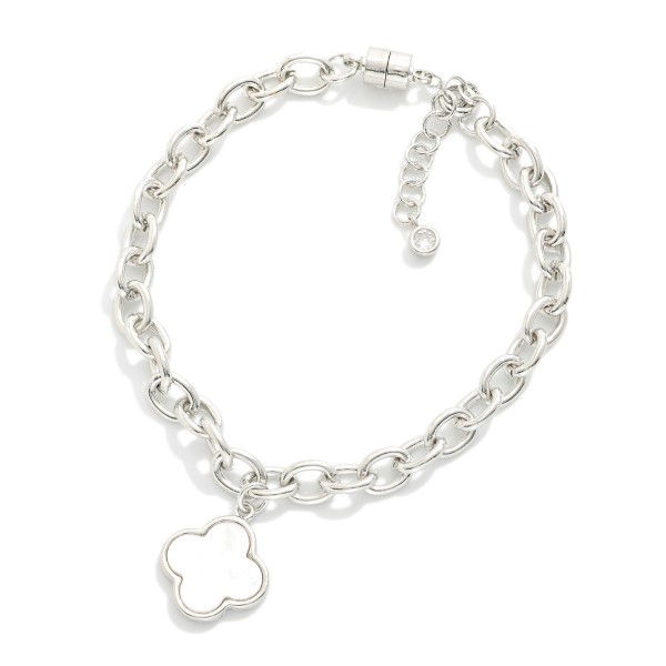 Magnetic Chain Link Bracelet Featuring Pearl Clover Charm 

- Gold Dipped
- Approximately 3" D
- Extender 1" L 