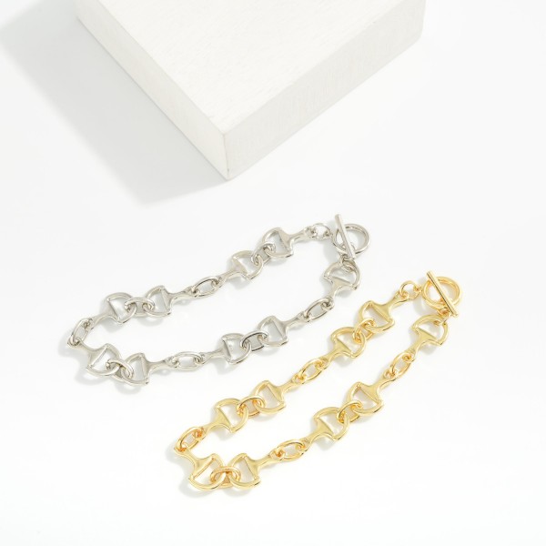 Horsebit Chain Link Bracelet 

- Approximately 3" D
- Extender 1" L